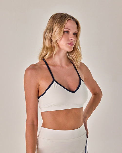 Beyond Court Elle Bra — crop front in White